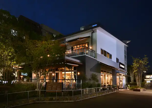 prominent recruitment image