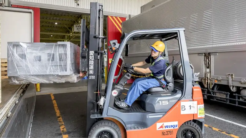 prominent recruitment image